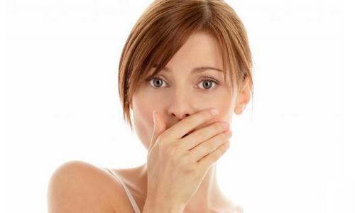 女性出现口臭的什么原因呢?如何来进行改善